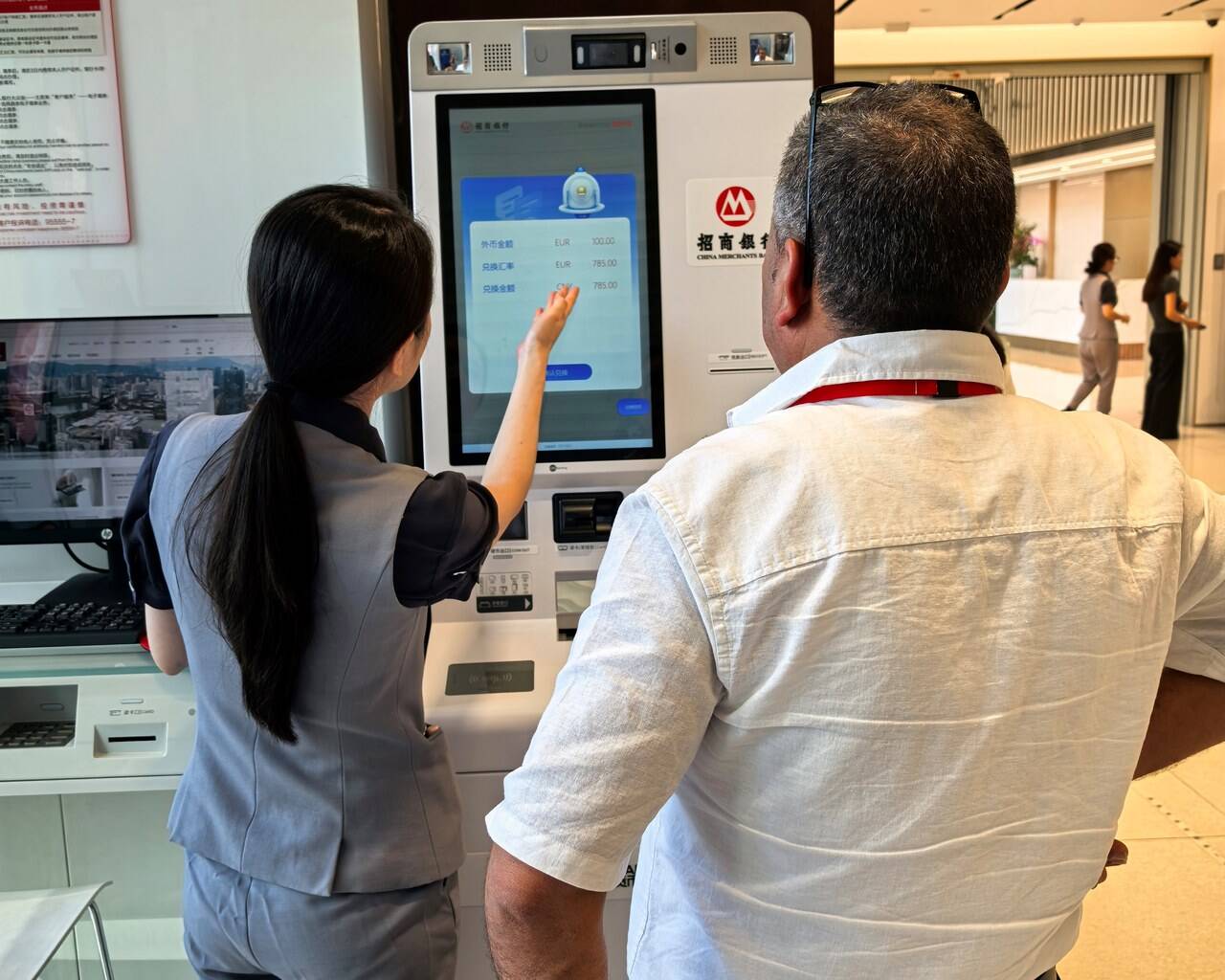 最新医保卡提取现金方法自助提款机方法分析(最方便真实的梅州医疗保障卡怎么提取现金方法)